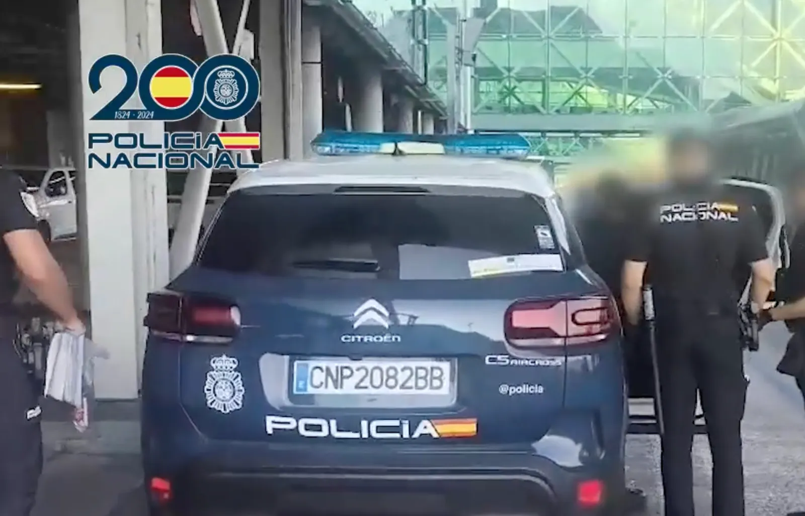 Barcellona, arrestato passeggero con oltre 30 chili di cocaina nascosti nei bagagli