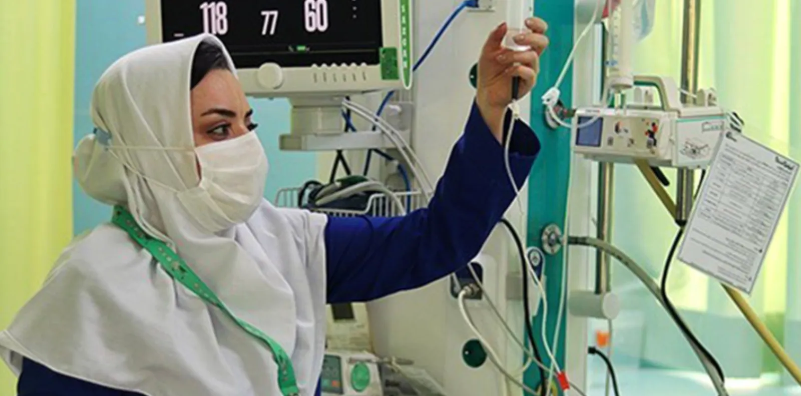 IRAN, È ALLARME INFERMIERI: OSPEDALI IN CRISI E DECINE DI MIGLIAIA FUORI DAL LAVORO