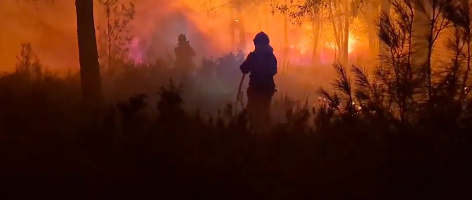 INCENDI IN SPAGNA, IL BIEM3 IN AZIONE DURANTE LA NOTTE: OPERAZIONI DI ATTACCO DIRETTO SUL FRONTE DEL ROGO