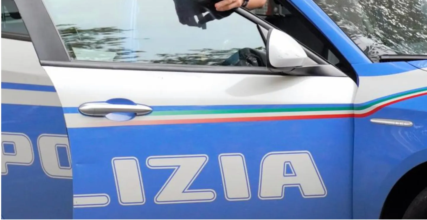 #CHIEDILOALLAPOLIZIA, LA POLIZIA RISPONDE ALLE DOMANDE DEL WEB