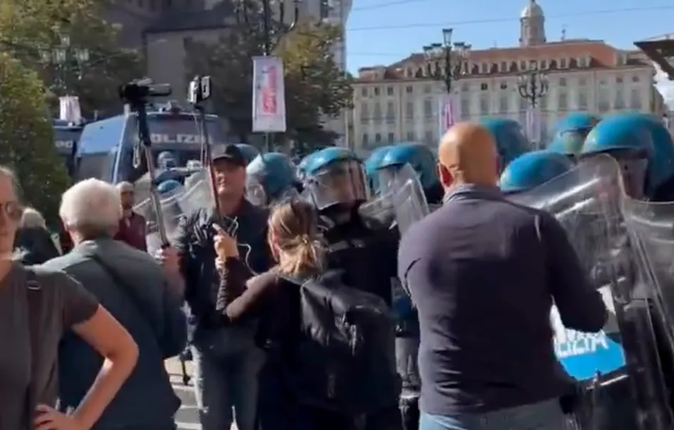 ITALIA, MOBILITAZIONE NAZIONALE PRO PALESTINA: MIGLIAIA IN PIAZZA IN OLTRE 50 CITTÀ
