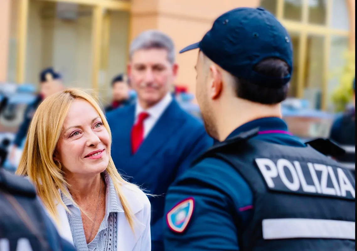 SONDAGGIO POLITICO: FRATELLI D’ITALIA PRIMO PARTITO, MA IL CAMPO LARGO È AVANTI